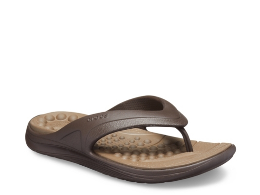 dsw croc flip flops