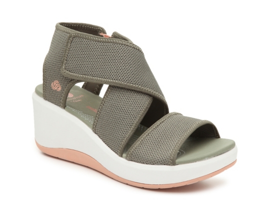 clarks cloudsteppers sandals dsw