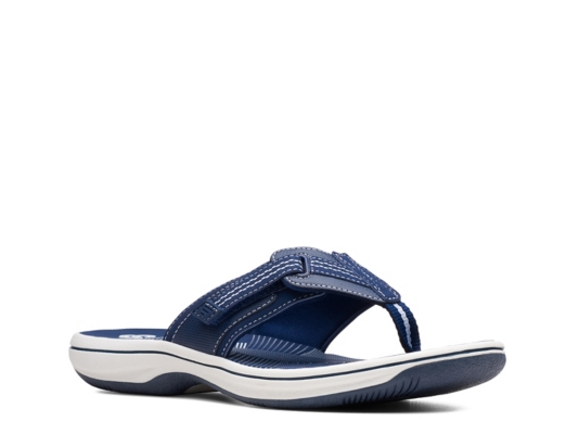 cloudsteppers by clarks brinkley drift flip flop