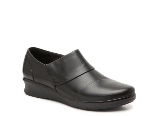 clarks women's hope race loafer