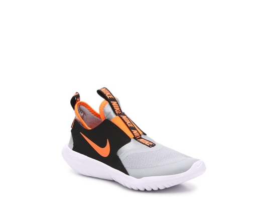 nike slip on sneakers kids