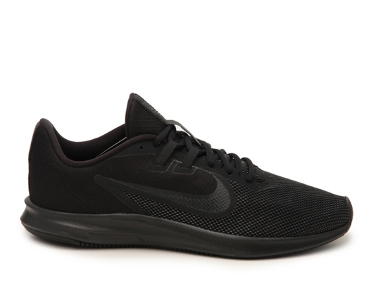nike light runners