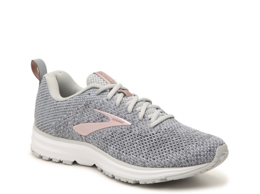brooks women's transmit running shoe