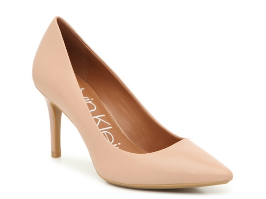 calvin klein beige pumps