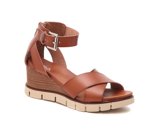 mia lauri platform wedge sandals
