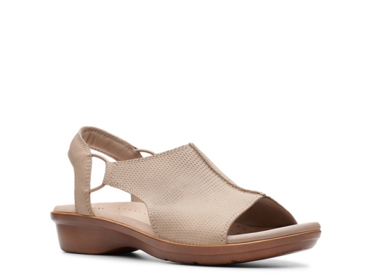 clarks cloudsteppers sandals dsw