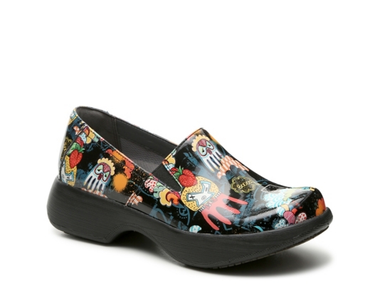 dansko butterfly clogs