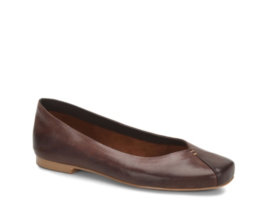 ladies tan flats