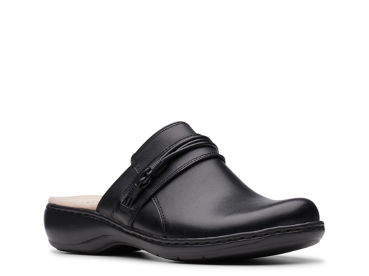 clarks clogs clearance