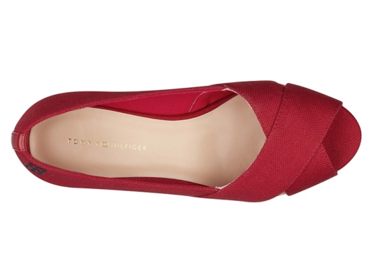 tommy hilfiger narnia espadrille wedge pump