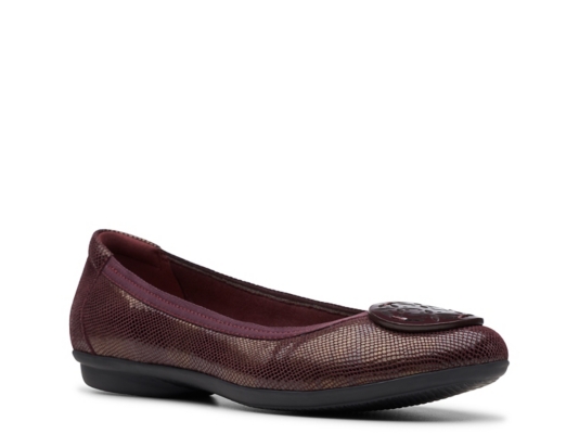 clarks flats dsw