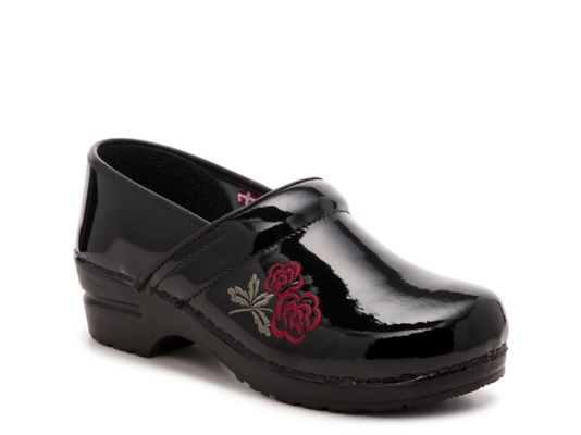 dsw sanita clogs
