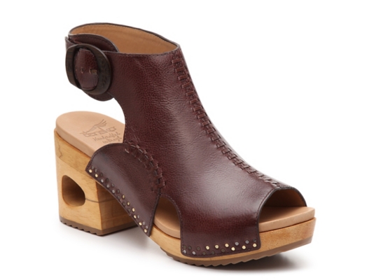 dansko shoes near me