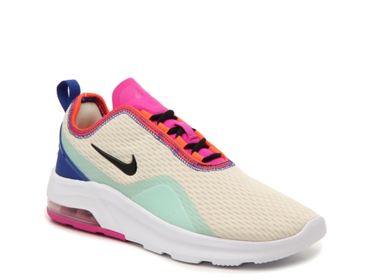 nike motion 2 gold