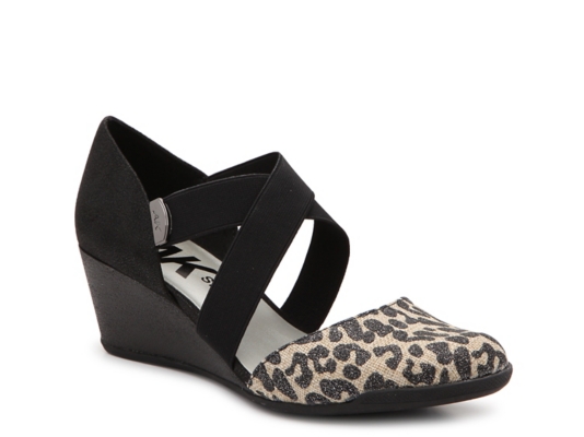 Women S Wedges Wedge Sandals And Wedge Shoes At Dsw Dsw