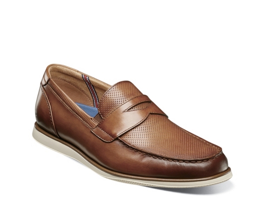 maroon slip on shoes