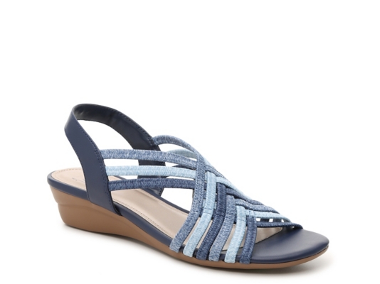 dsw blue wedges