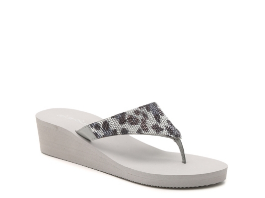 dsw wedge flip flops