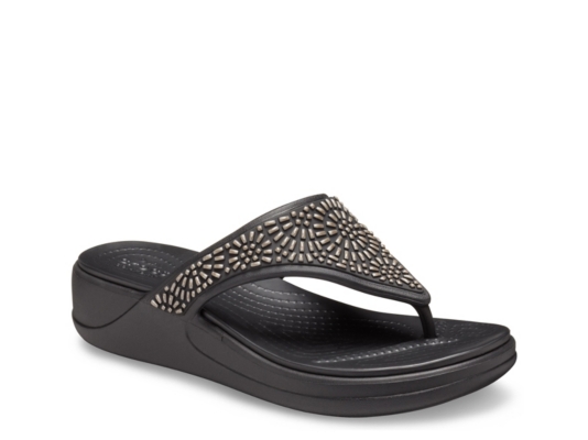 crocs wide width flip flops