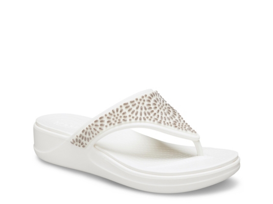 dsw croc flip flops