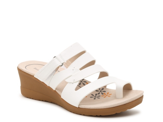 dsw comfy sandals