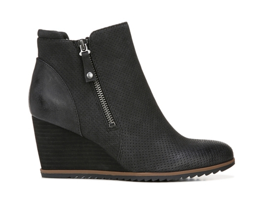 naturalizer booties wide width