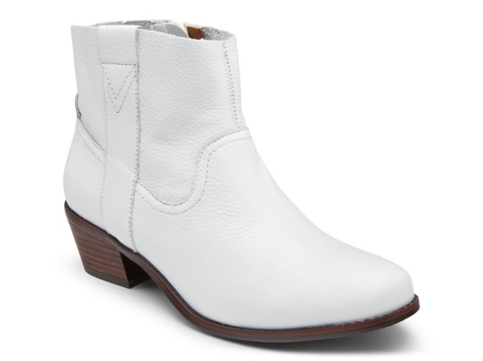 dsw vionic boots