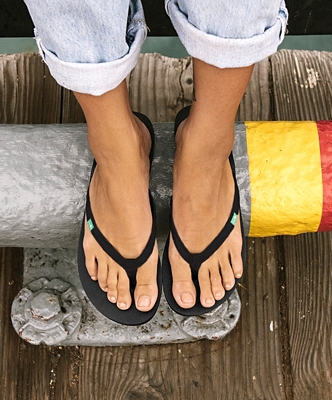 dsw yoga sandals